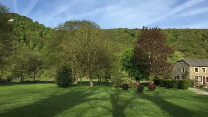 Bed & Breakfast Vallee De L'Ourthe Marcourt Exterior foto