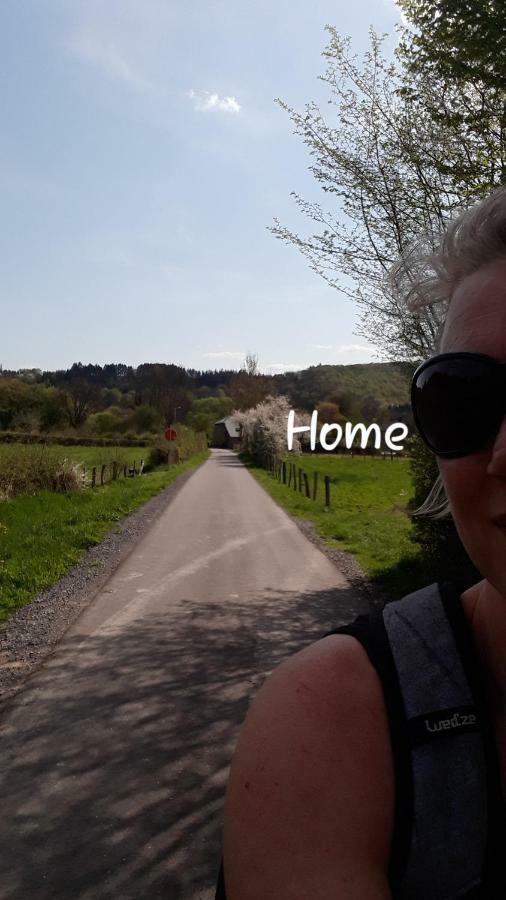 Bed & Breakfast Vallee De L'Ourthe Marcourt Exterior foto