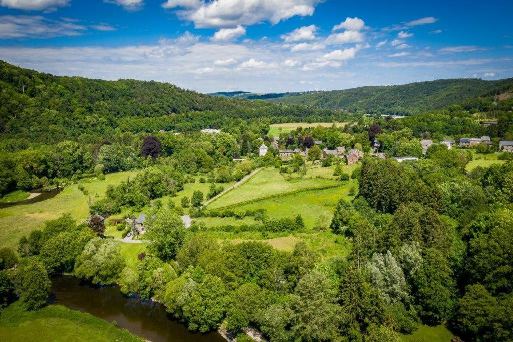 Bed & Breakfast Vallee De L'Ourthe Marcourt Exterior foto